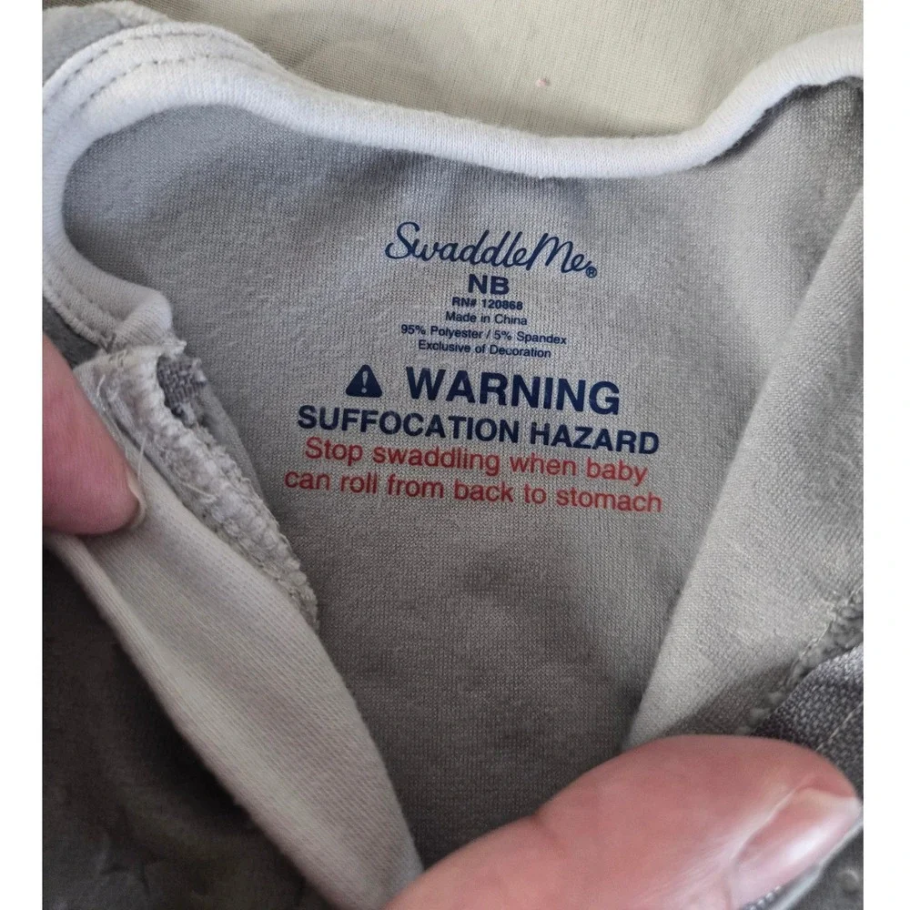 SwaddleMe pod infant